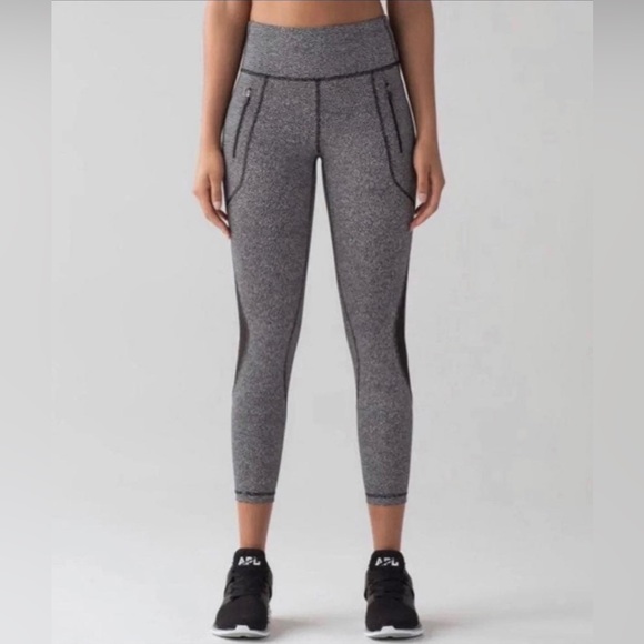 Lululemon Size 6 invigorate Black and White Leggings *Please read description* - Picture 11 of 12